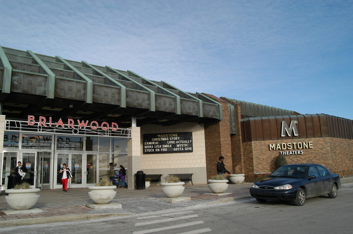 Village 7 Theatres (Briarwood Dollar Movies 4) - Dec 2003 (newer photo)